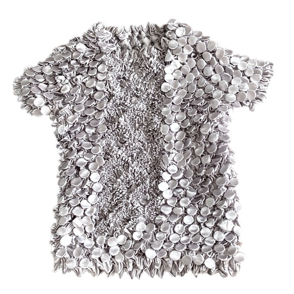 UNBRANDED silver satiny short sleeve popcorn top - Picture 6 of 8